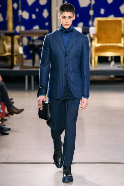 Look 2